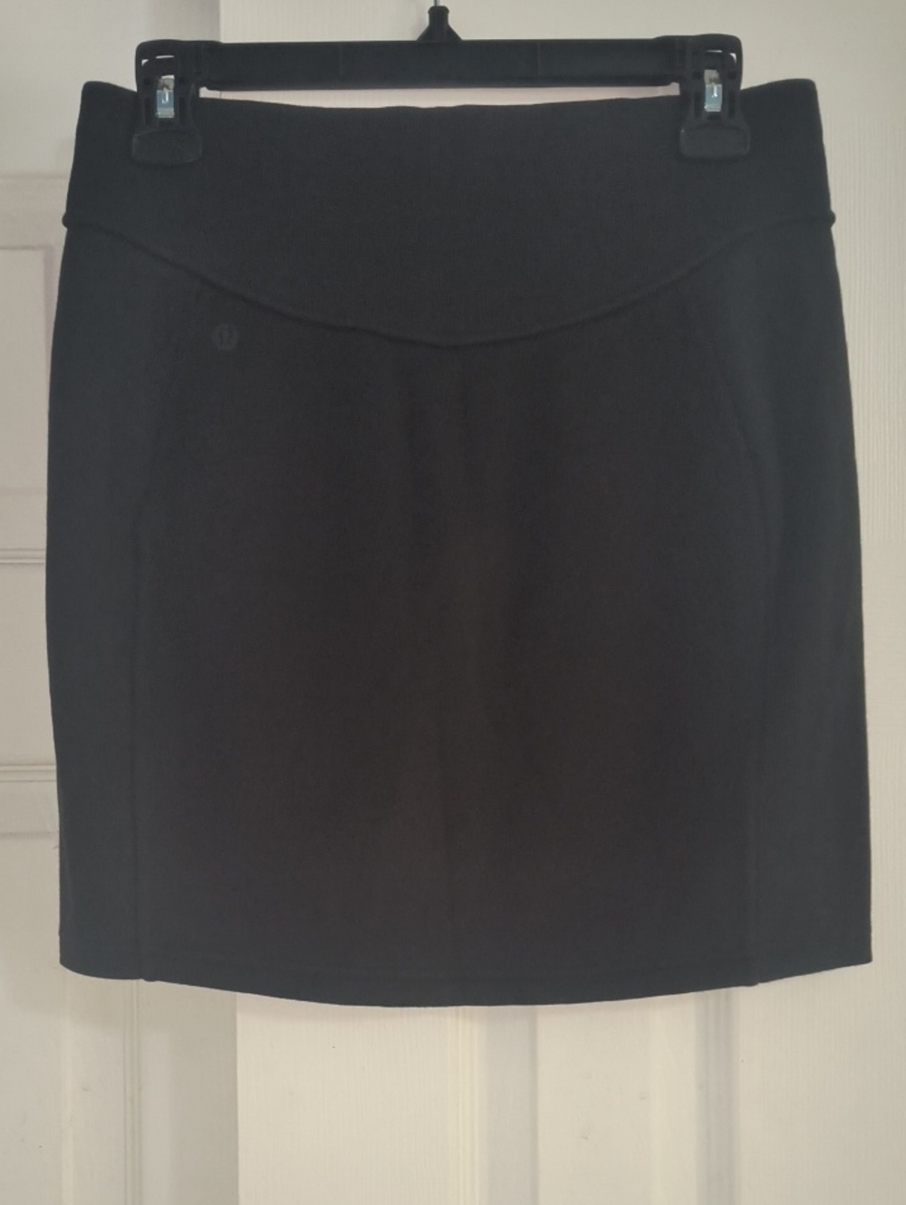 Lululemon Scuba High-Rise Mini Skirt Black Size M - Picture 4 of 6